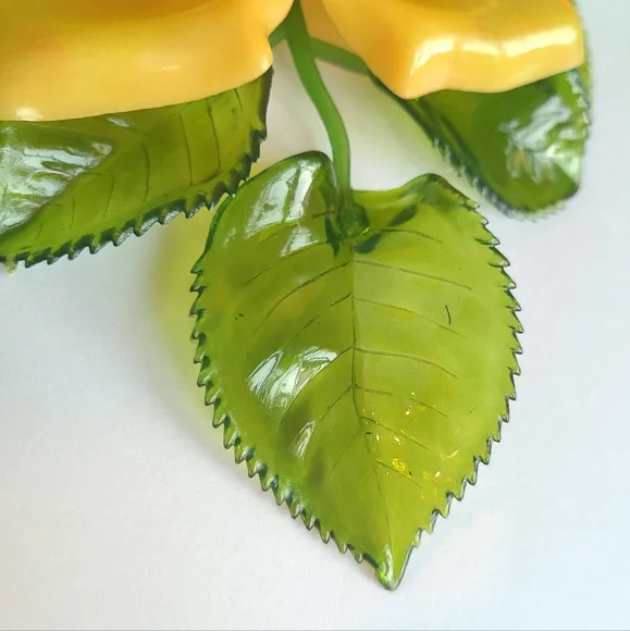 MCM Lucite Acrylic Yellow Rose Retro Mod Flower Power Sculpture Home Decor Vtg - Picture 7 of 12